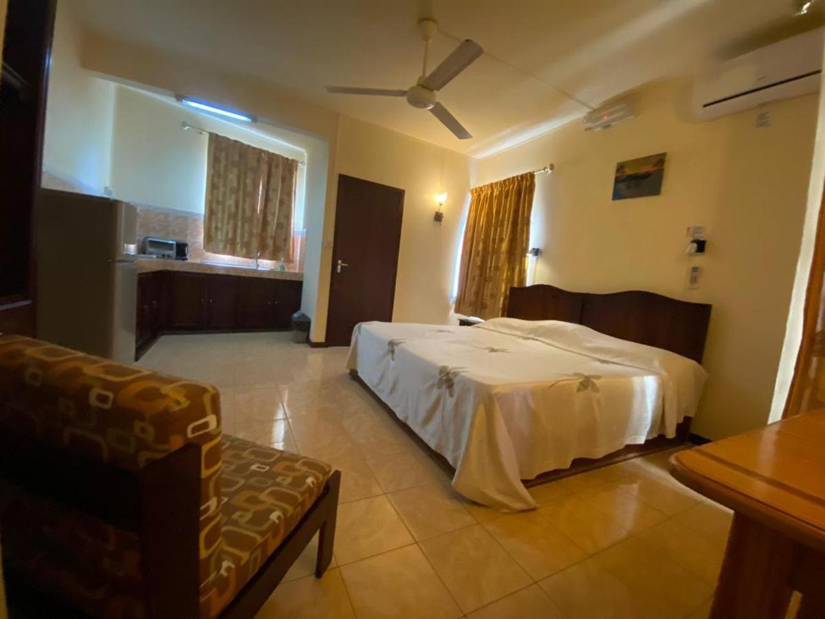 Monalysa Holidays Grand Baie Exterior photo