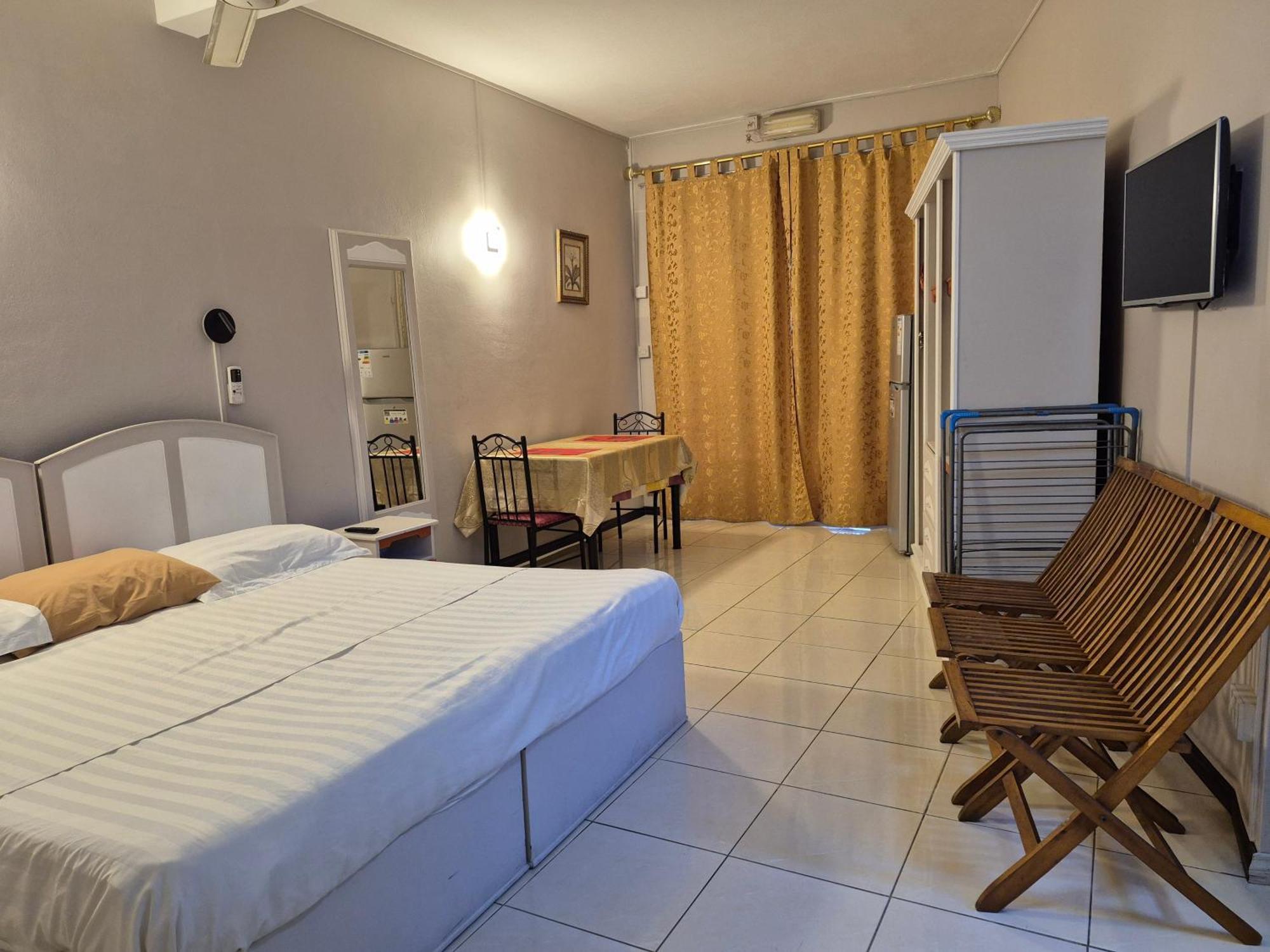 Monalysa Holidays Grand Baie Exterior photo
